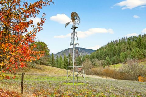 Tiny photo for 6333 Sterling Creek Road, Jacksonville, OR 97530 (MLS # 220213224)