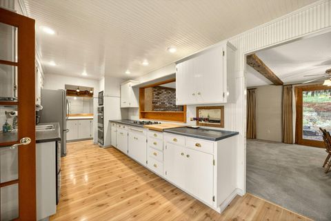 Tiny photo for 6333 Sterling Creek Road, Jacksonville, OR 97530 (MLS # 220213224)