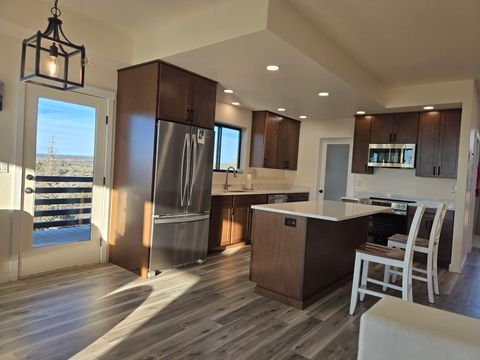 Tiny photo for 15900 SE Winchester Loop, Prineville, OR 97754 (MLS # 220217336)