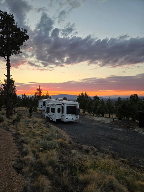 Tiny photo for 15900 SE Winchester Loop, Prineville, OR 97754 (MLS # 220217336)