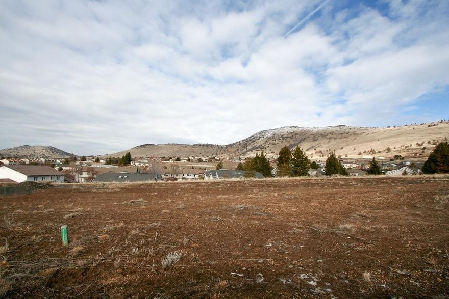 Come see these great lots near shopping, Mike's Fieldhouse and are right in the center of Klamath Falls. CCR's call for stick-built homes over 1000 sq ft with an attached 2 car garage. Contact the selling agent for additional details. Tax information is for the lot only.
