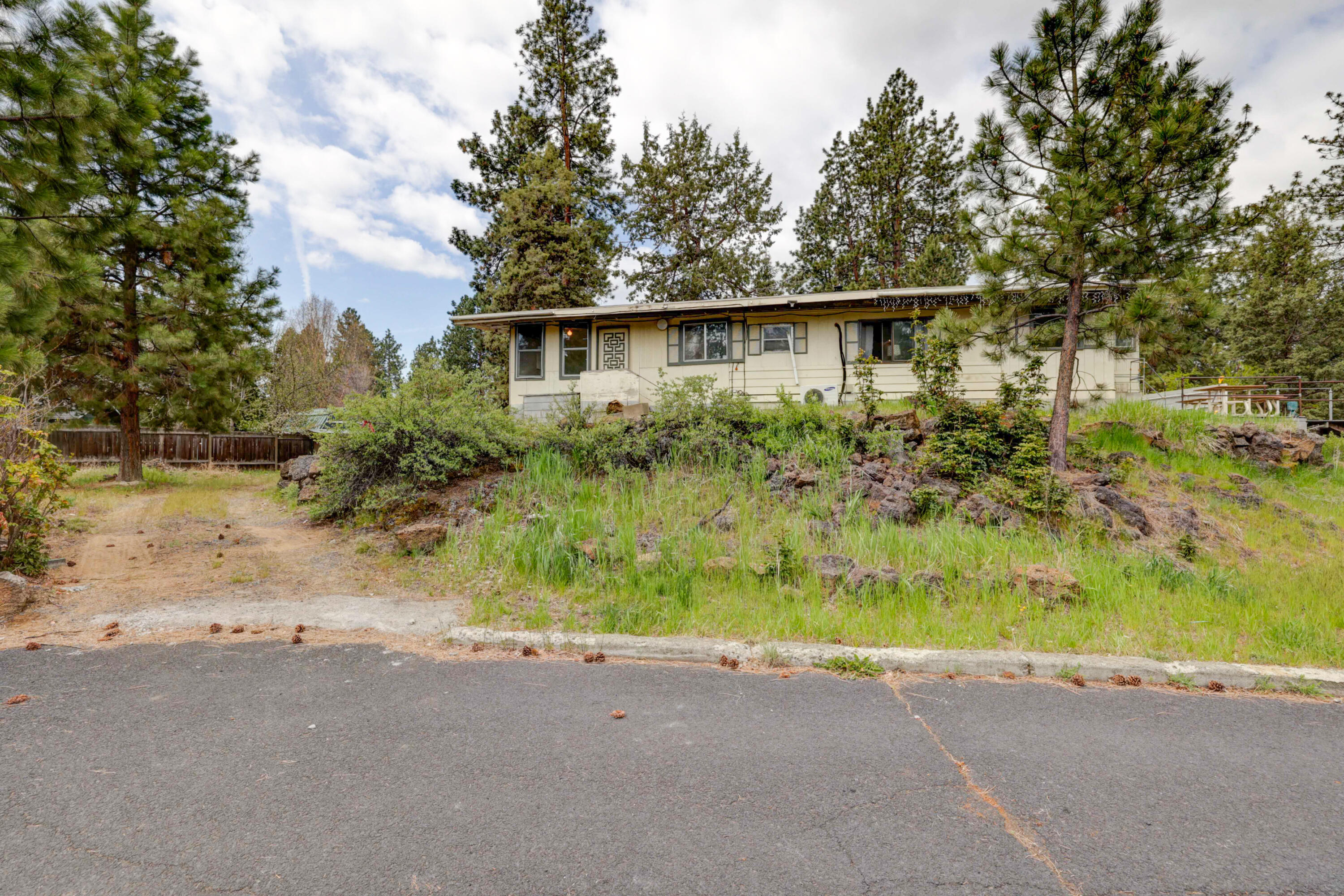 Romaine Village - Residential