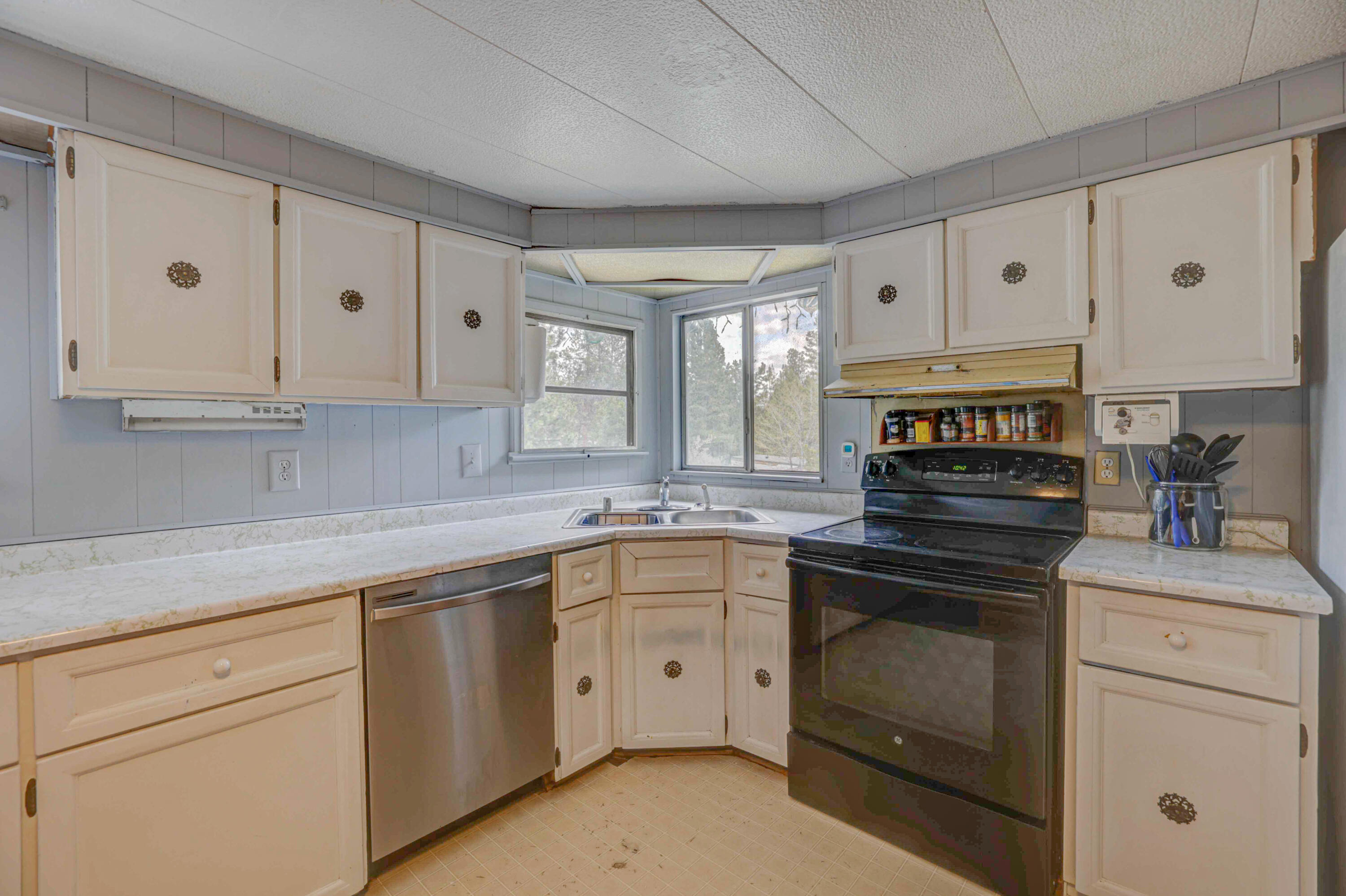 Romaine Village - Residential