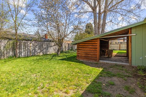 Tiny photo for 5081 Southview Drive, Klamath Falls, OR 97603 (MLS # 220219380)