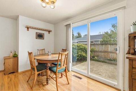Tiny photo for 5081 Southview Drive, Klamath Falls, OR 97603 (MLS # 220219380)