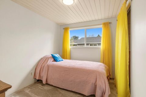 Tiny photo for 5081 Southview Drive, Klamath Falls, OR 97603 (MLS # 220219380)