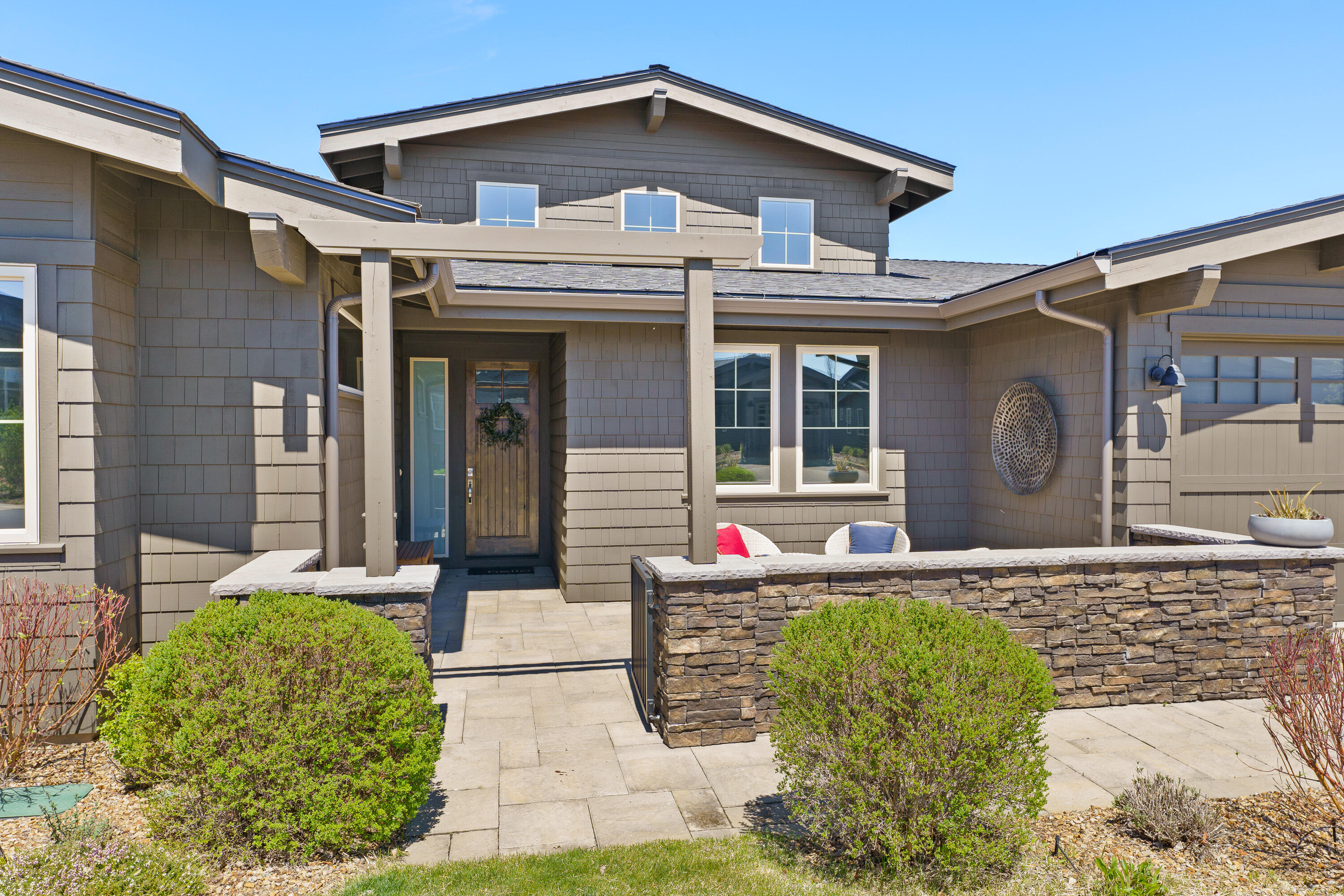 19367 Alianna Loop