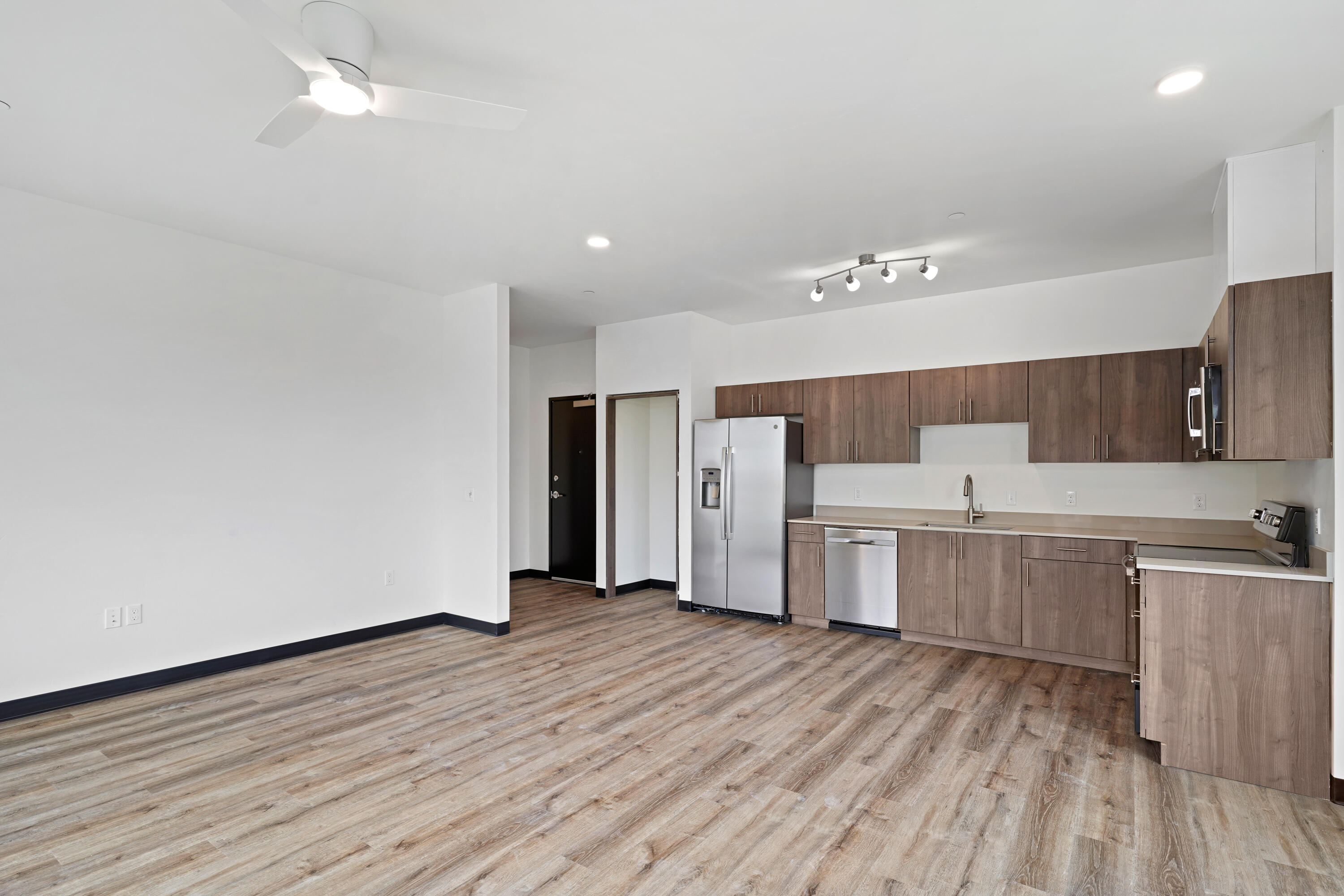 Shevlin Riverfront - Residential Income