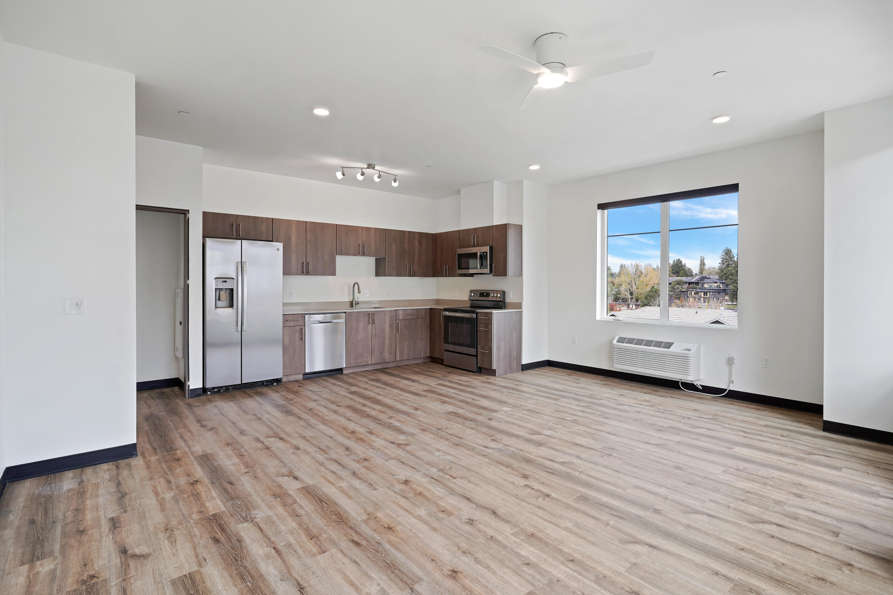 Shevlin Riverfront - Residential Income