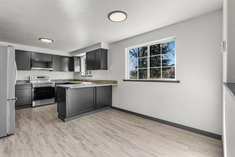 Tiny photo for 695 NE 8th Street, Prineville, OR 97754 (MLS # 220217611)