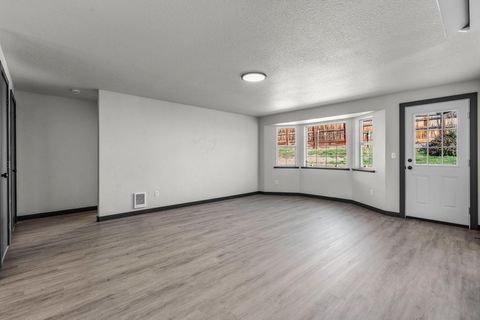 Tiny photo for 695 NE 8th Street, Prineville, OR 97754 (MLS # 220217611)