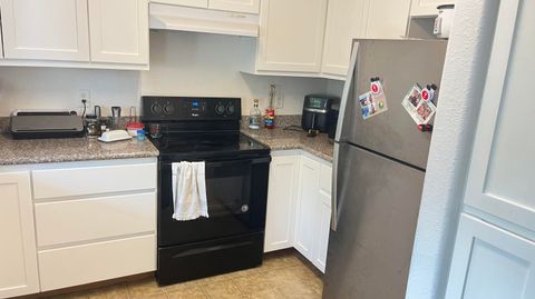 Tiny photo for 450 Midway Road #5, Medford, OR 97501 (MLS # 220221150)