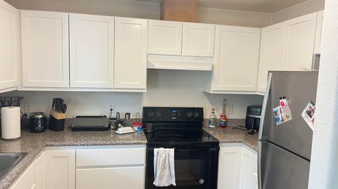 Tiny photo for 450 Midway Road #5, Medford, OR 97501 (MLS # 220221150)