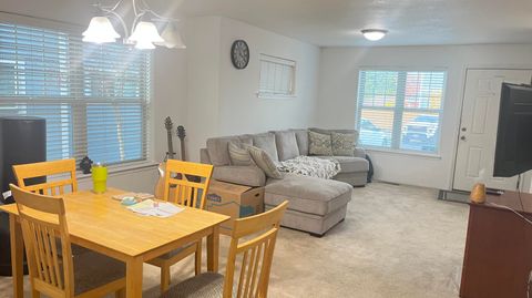 Tiny photo for 450 Midway Road #5, Medford, OR 97501 (MLS # 220221150)