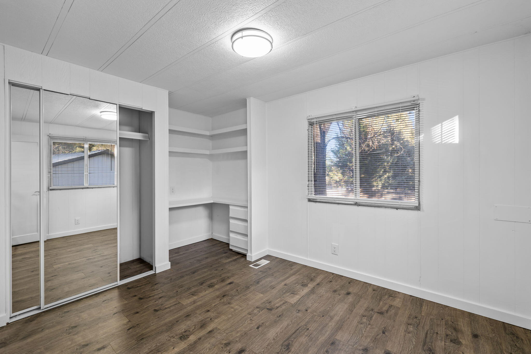 Romaine Village - Residential