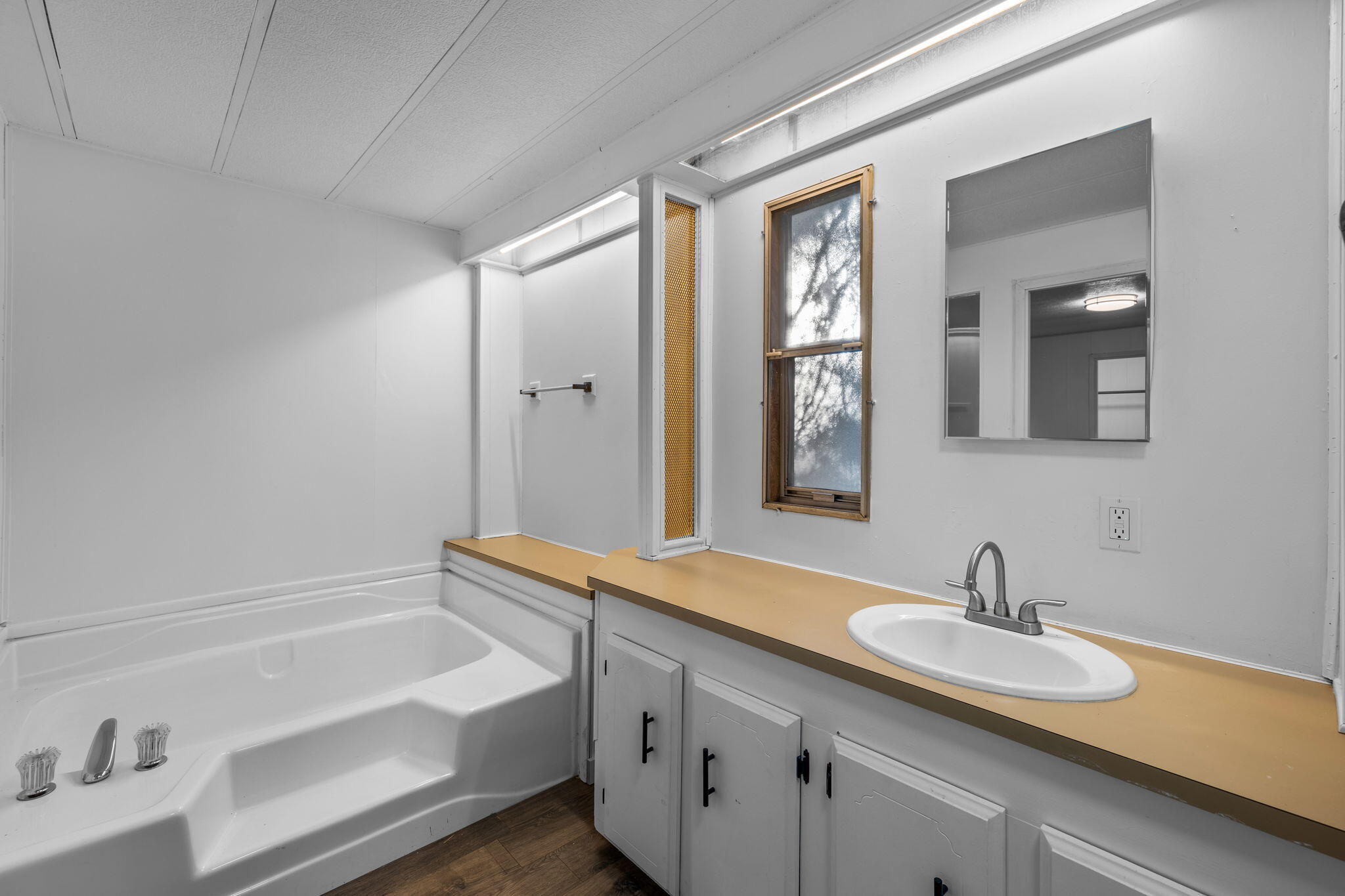 Romaine Village - Residential