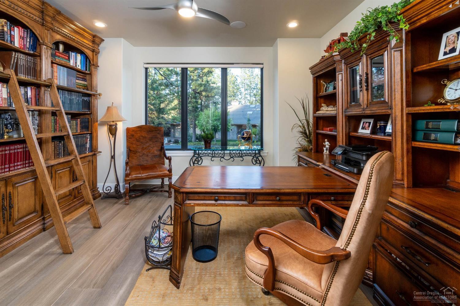 Awbrey Glen - Residential