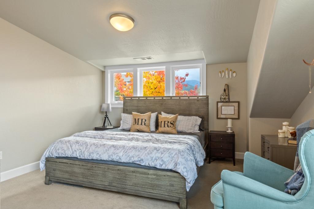 Meadowbrook Park II At North Mountain - Residential