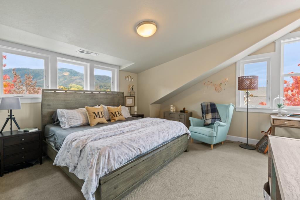 Meadowbrook Park II At North Mountain - Residential