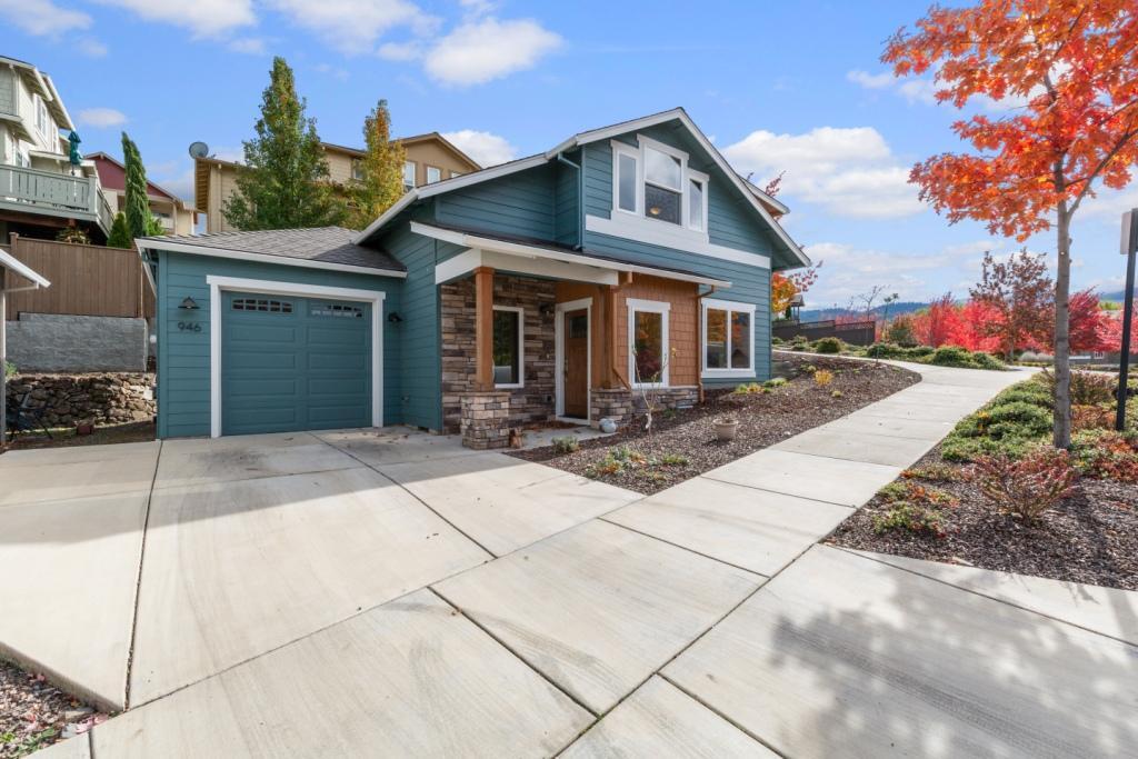 Meadowbrook Park II At North Mountain - Residential