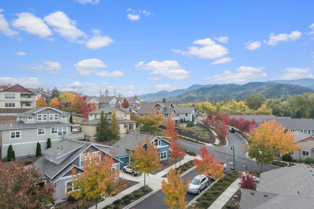 Meadowbrook Park II At North Mountain - Residential