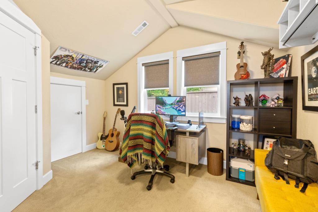 Meadowbrook Park II At North Mountain - Residential