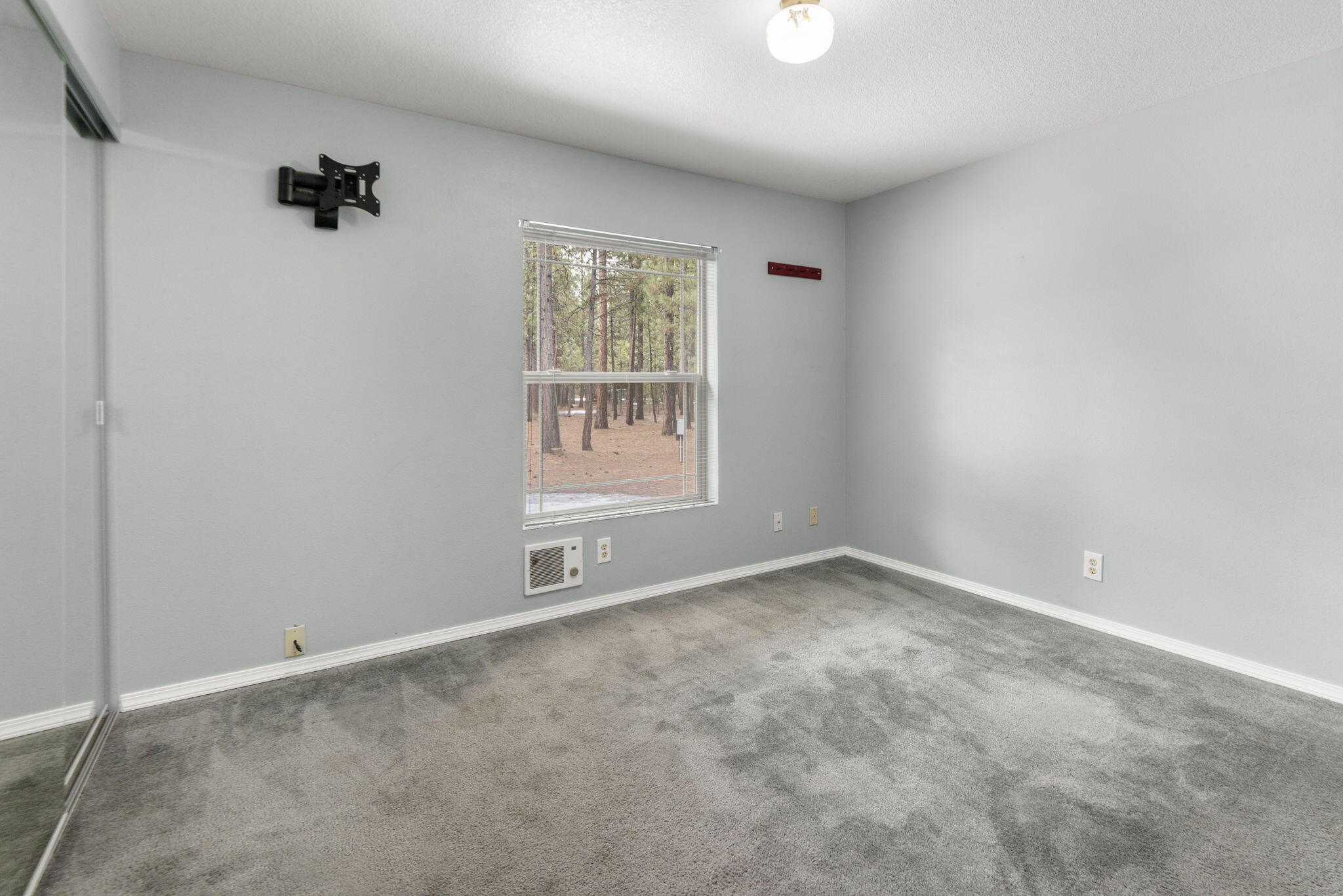 Ponderosa Pines - Residential