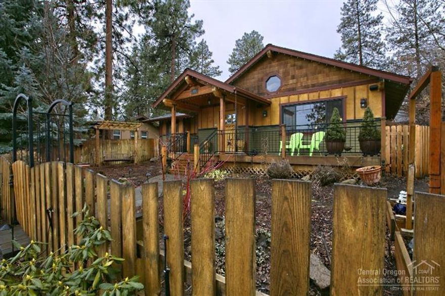 This charming bungalow home is located in the heart of West Bend near schools, parks, services, and brew pubs! This nearly new, effecient Rob Littleton home includes a combined 2,820 sf of living space including great room, 4 bd, 3.5 bth and detached double garage with guest quarters above. Features include air conditioning, master on the main, heated floors, knotty alder cabinets and hemlock trim, intercom and security camera- All on a low maintenance lot with fenced yard and alley access.