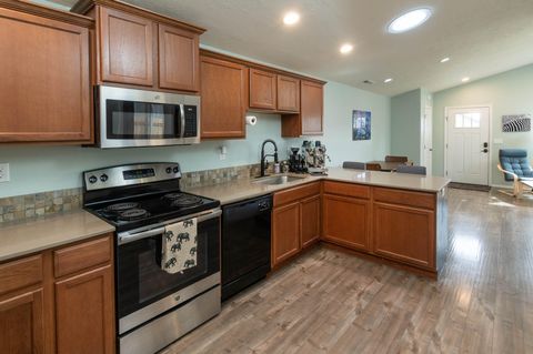 Tiny photo for 62017 NE Nate's Place, Bend, OR 97701 (MLS # 220218865)