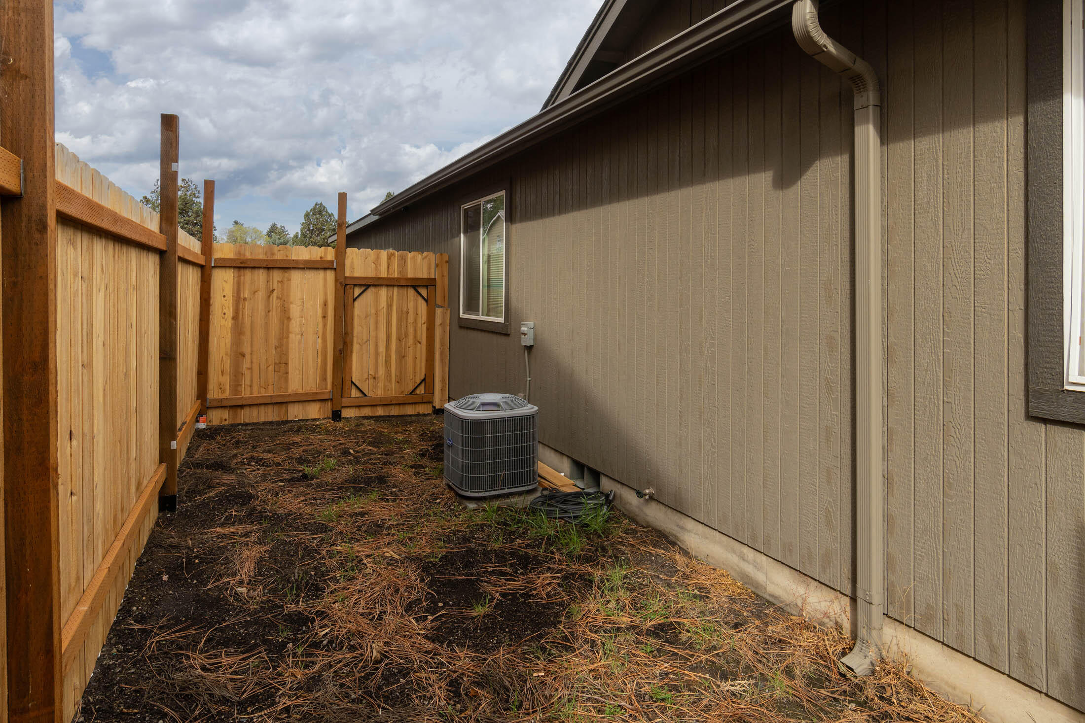 62017 NE Nate's Place