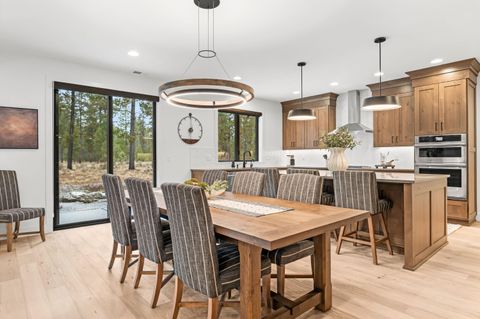 Tiny photo for 56282 Elk Run Drive #404, Bend, OR 97707 (MLS # 220215122)