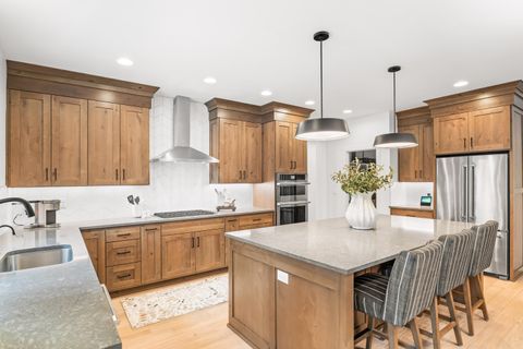 Tiny photo for 56282 Elk Run Drive #404, Bend, OR 97707 (MLS # 220215122)