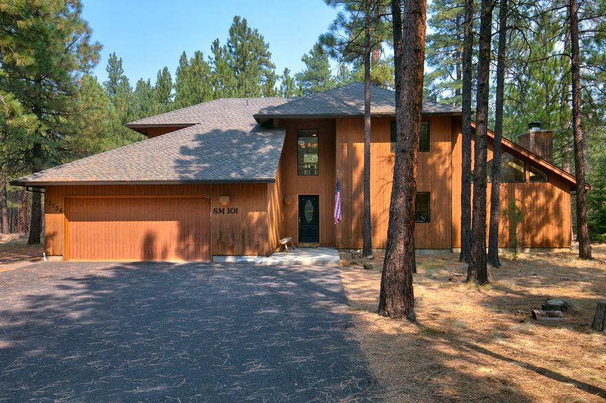 This updated home close to the Glaze Meadow Recreation Center features two primary suites (one upstairs and one downstairs), as well as an additional two bedrooms. The spacious kitchen is designed with the chef in mind and is open to the great room with a beautiful, wood burning, stone fireplace. Outside, enjoy the horseshoe pit and patio for the glorious star-filled skies that will keep you entertained all year. The beautiful propane fire pit table will keep you warm on those chilly evenings. This home is being sold fully-furnished and is turn-key for your enjoyment.