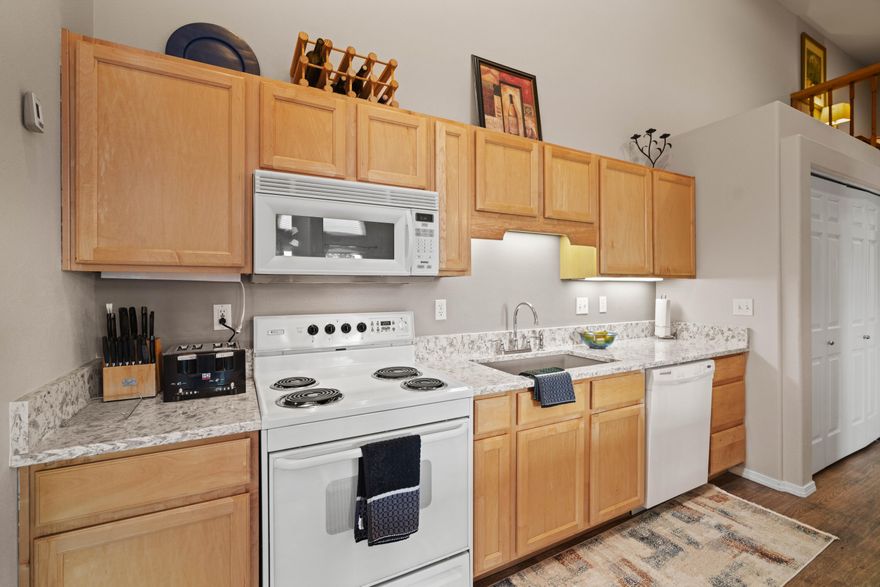 Step into the contemporary comfort of K1 Powder Village Condo, nestled in the thriving business park of Sunriver. This 2-bedroom, 2-bathroom haven is a luminous retreat boasting vaulted ceilings that amplify its light and airy ambiance. Revel in the upgraded features, including premier laminate flooring and quartz countertops, complemented by the convenience of fully furnished spaces. The living room is both stylish and versatile, housing a Murphy bed/cabinet bed for flexible living arrangements. Enjoy a charming peek-a-boo view of Mt Bachelor, and savor the ease of in-unit laundry with a washer/dryer. With access to a community pool and hot tub, outdoor spaces, and close proximity to Sunriver Resort, this condo is an idyllic blend of modern luxury and mountain serenity. The HOA takes care of essentials, covering water, sewer, garbage, snow removal, and pool maintenance, ensuring a carefree and comfortable lifestyle. Welcome home to Powder Village!