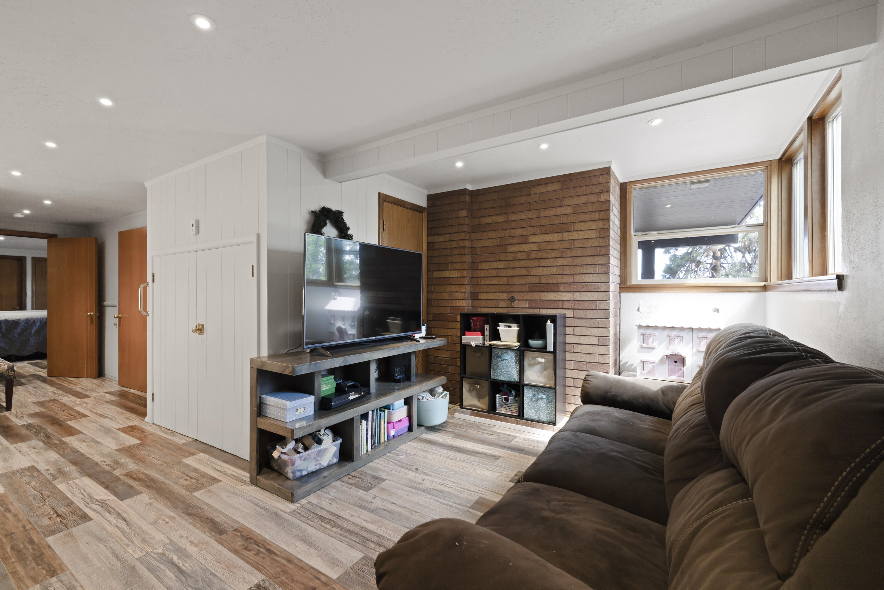 Lake Shore Gardens - Residential