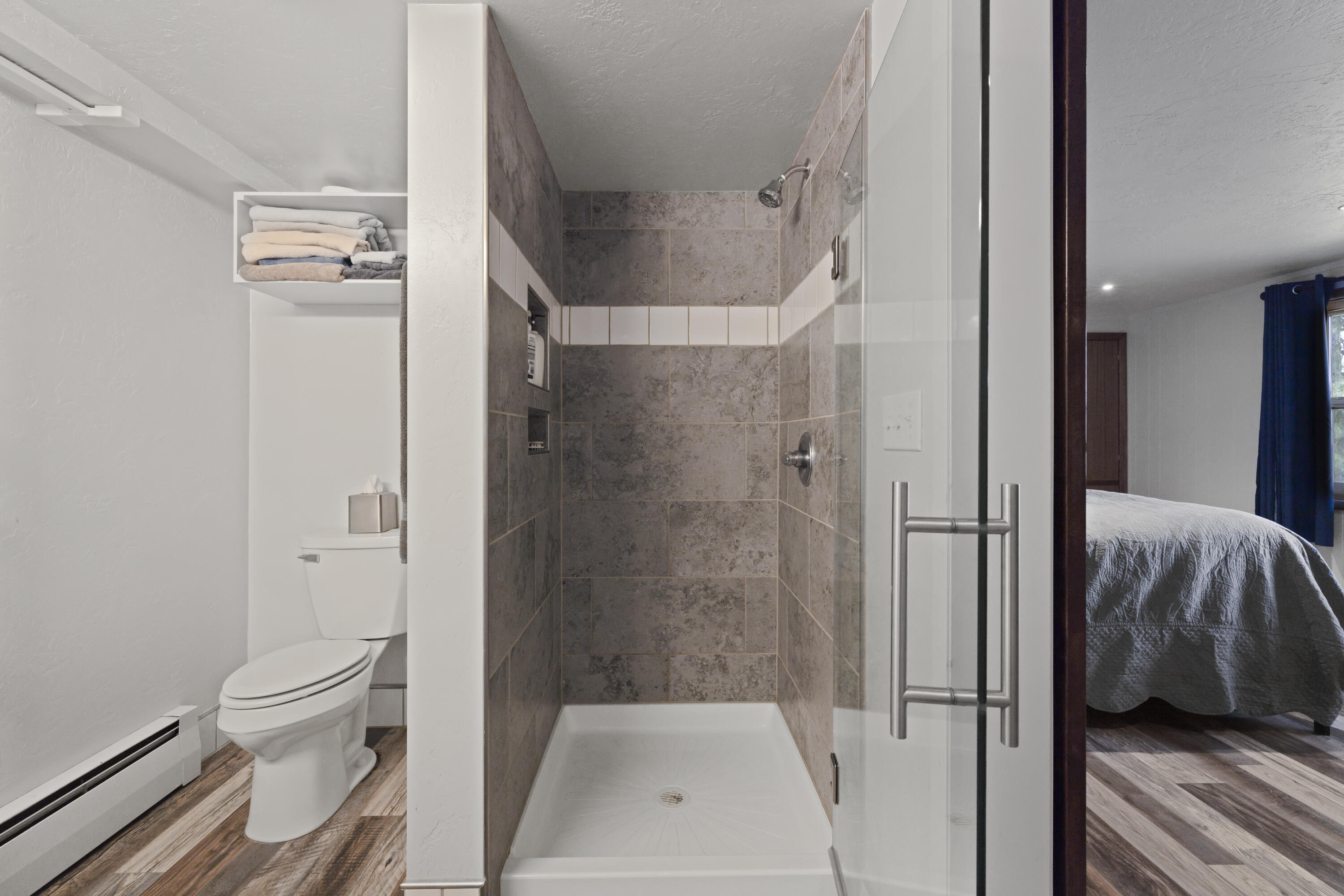 Lake Shore Gardens - Residential