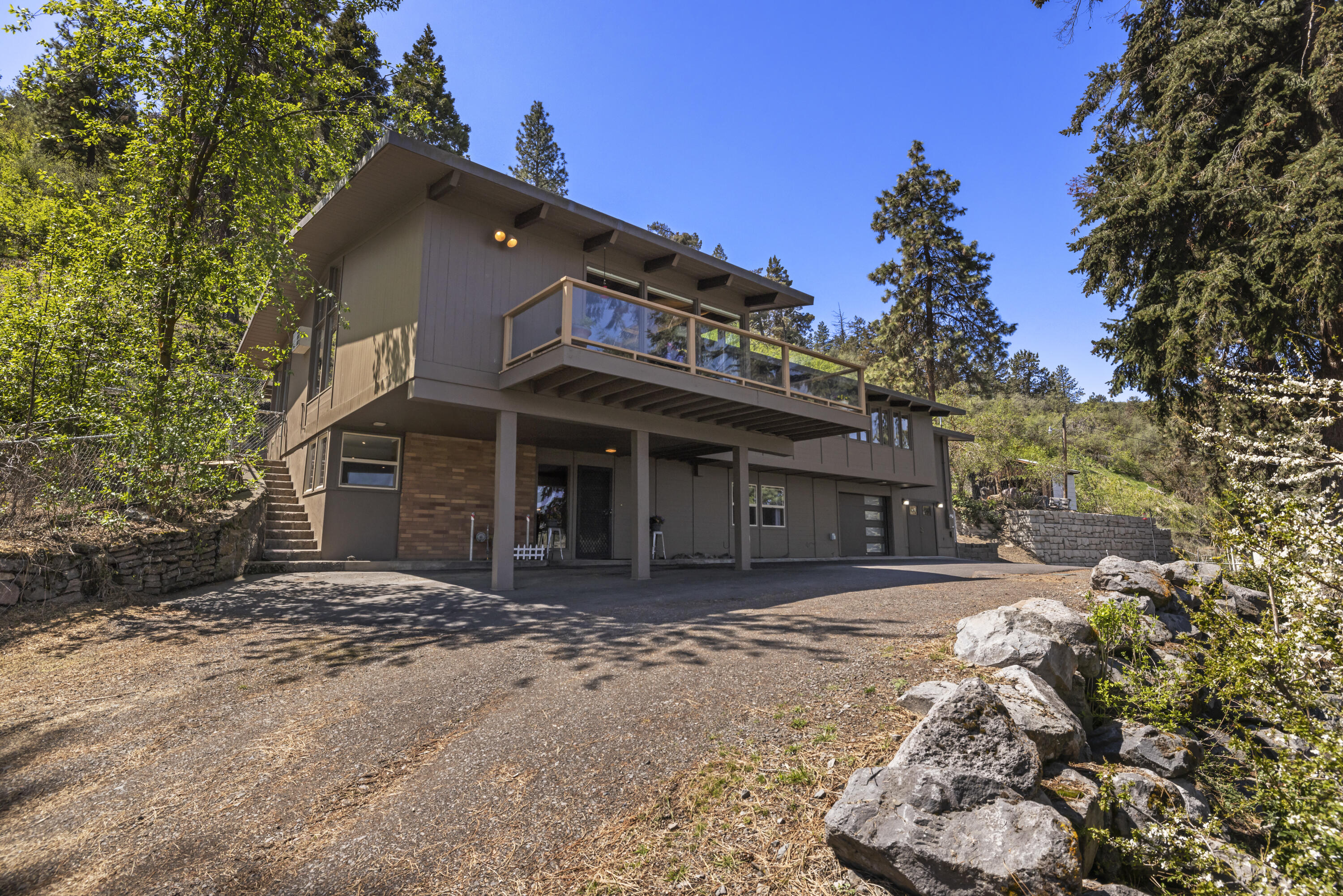 Lake Shore Gardens - Residential