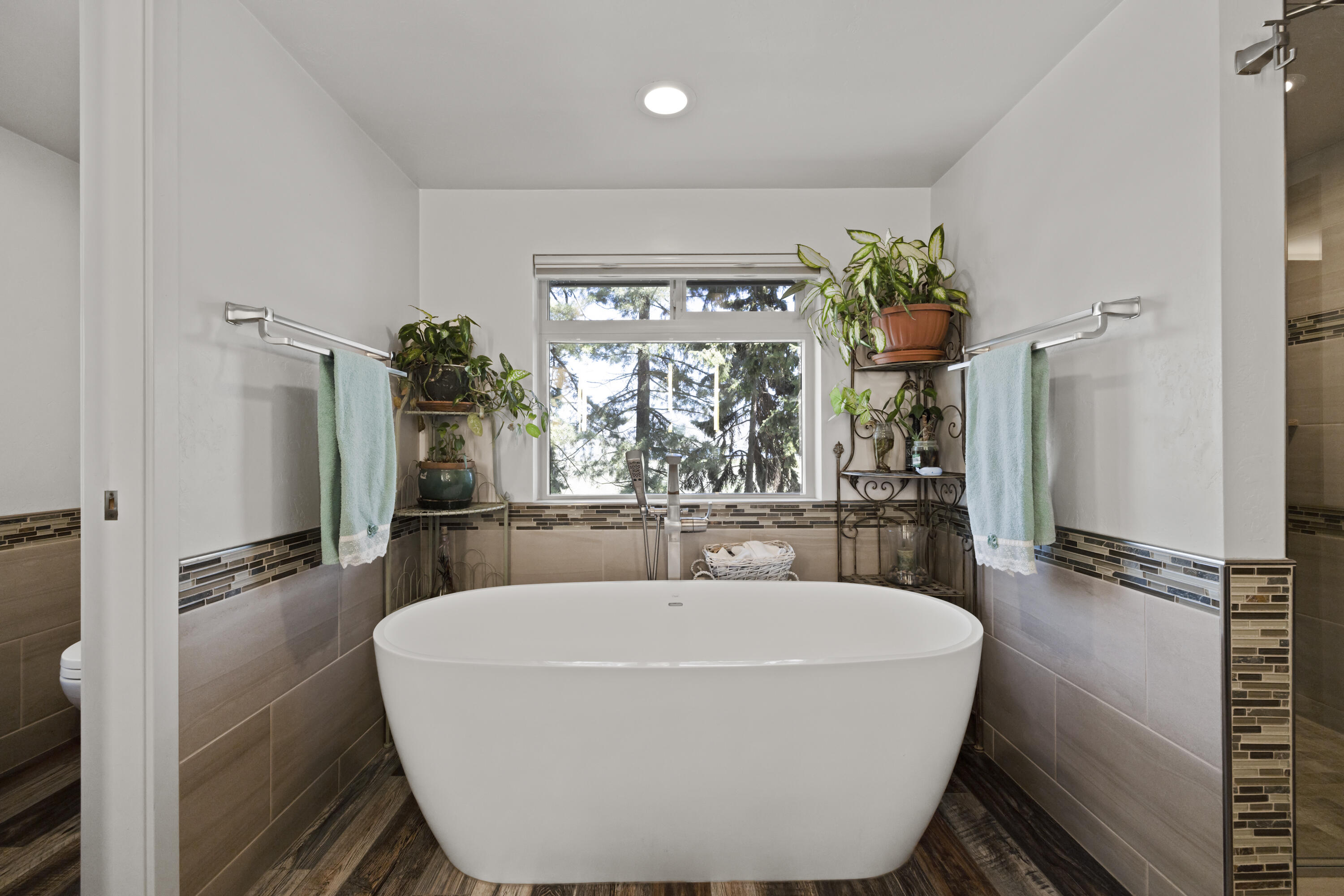 Lake Shore Gardens - Residential