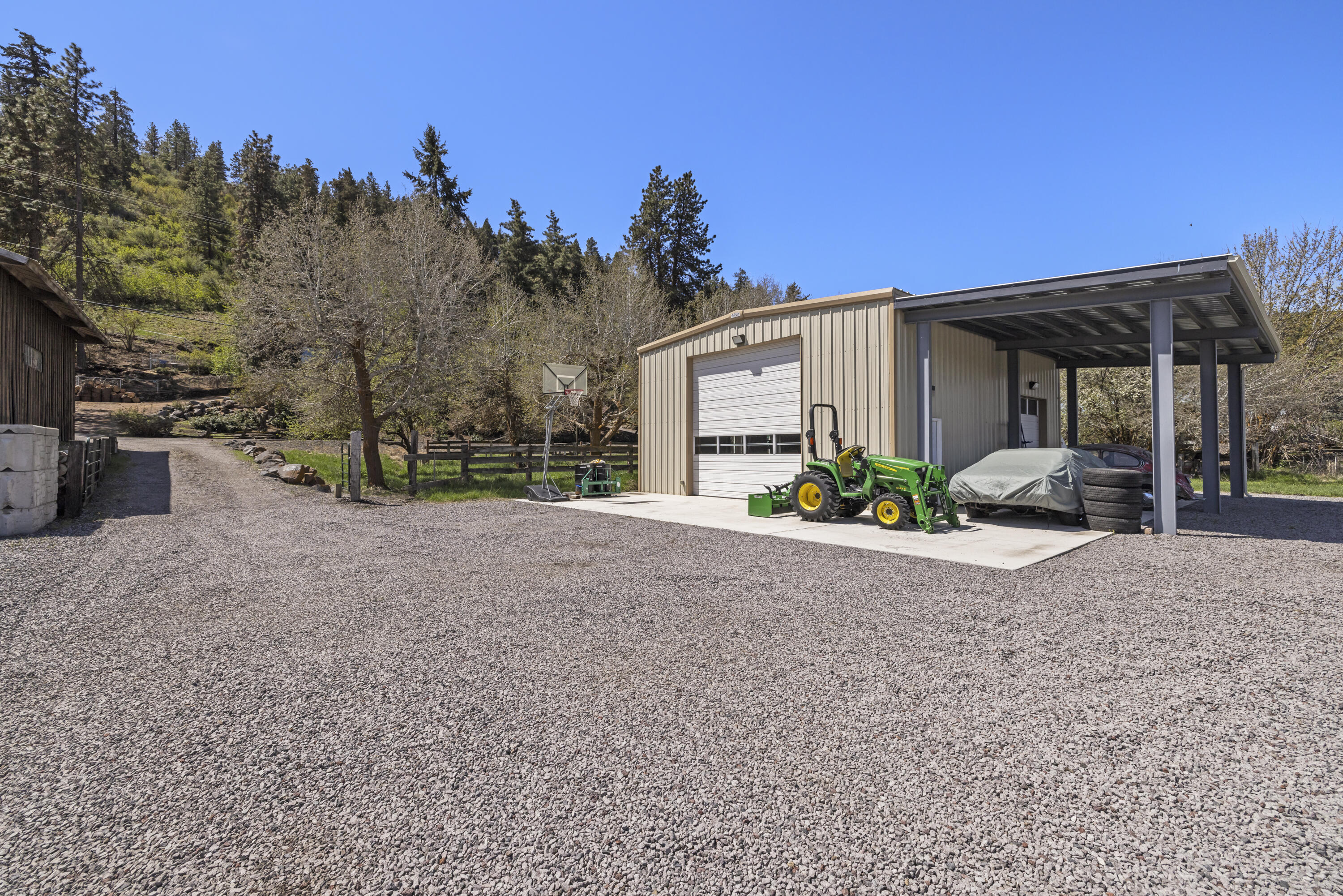 Lake Shore Gardens - Residential