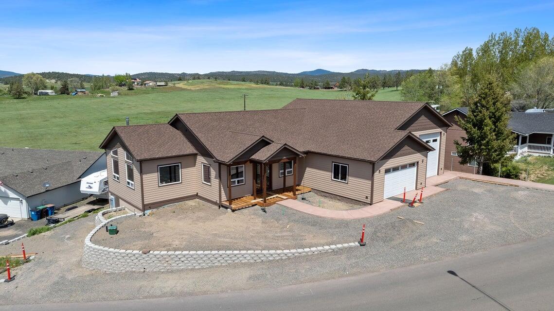 3248 NE Yellowpine Road 00