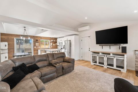 Tiny photo for 14411 SW Noah Butte Drive, Terrebonne, OR 97760 (MLS # 220222897)