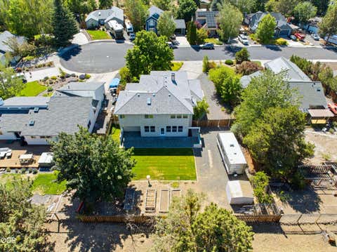 Tiny photo for 2034 NE Bluebird Court NE, Bend, OR 97701 (MLS # 220224773)
