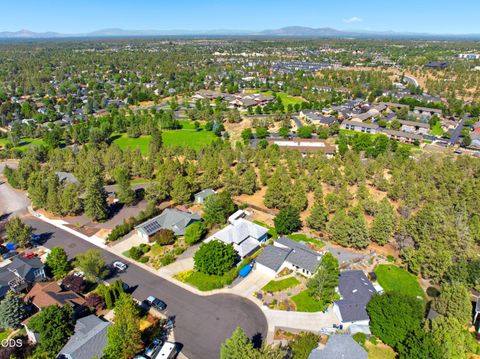Tiny photo for 2034 NE Bluebird Court NE, Bend, OR 97701 (MLS # 220224773)