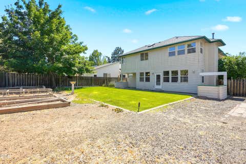 Tiny photo for 2034 NE Bluebird Court NE, Bend, OR 97701 (MLS # 220224773)