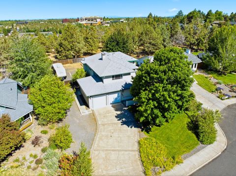 Tiny photo for 2034 NE Bluebird Court NE, Bend, OR 97701 (MLS # 220224773)
