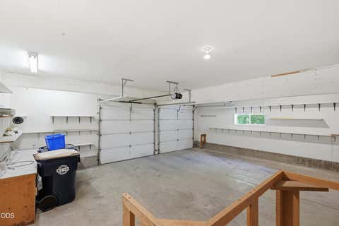 Tiny photo for 2034 NE Bluebird Court NE, Bend, OR 97701 (MLS # 220224773)
