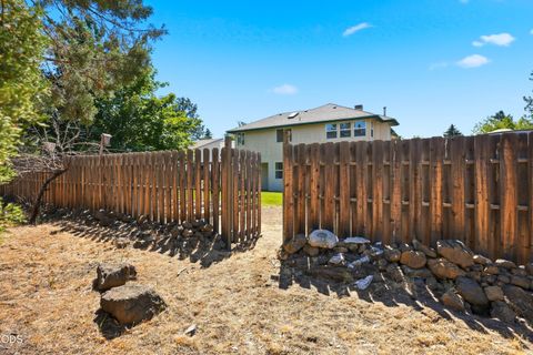 Tiny photo for 2034 NE Bluebird Court NE, Bend, OR 97701 (MLS # 220224773)