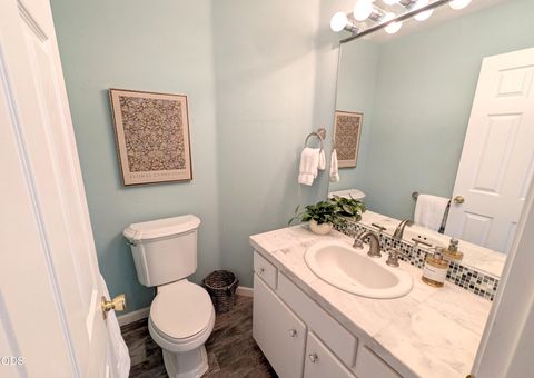 Tiny photo for 2034 NE Bluebird Court NE, Bend, OR 97701 (MLS # 220224773)