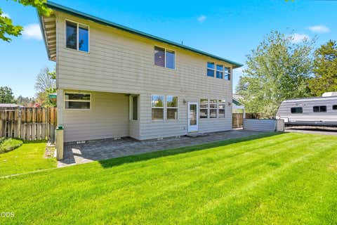 Tiny photo for 2034 NE Bluebird Court NE, Bend, OR 97701 (MLS # 220224773)