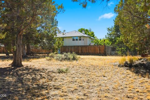 Tiny photo for 2034 NE Bluebird Court NE, Bend, OR 97701 (MLS # 220224773)